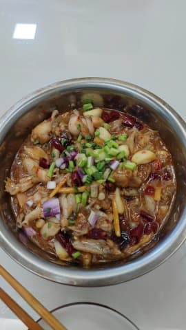 尖叫牛蛙